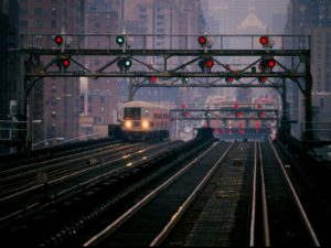 Fixed block signalling in high density track segment